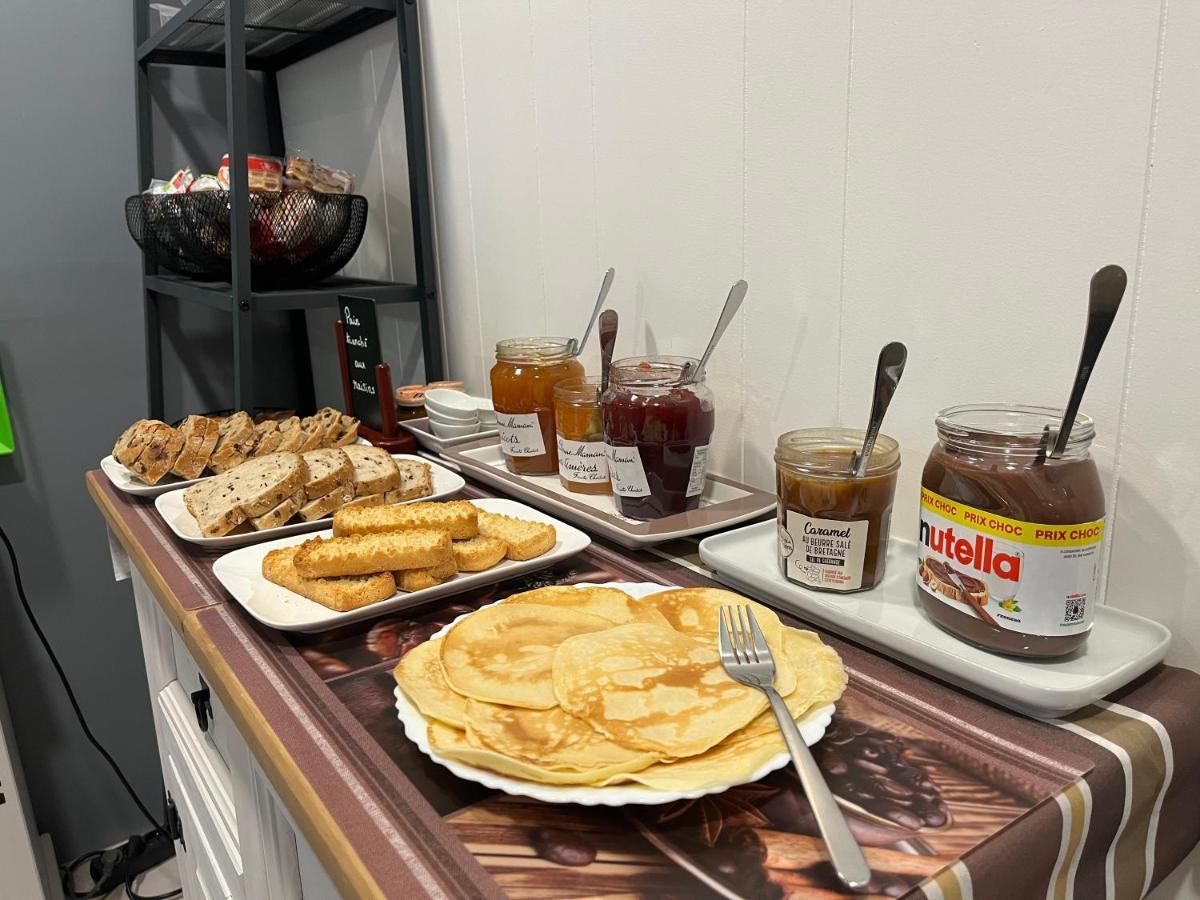 Hotel Agena 브레스트 외부 사진