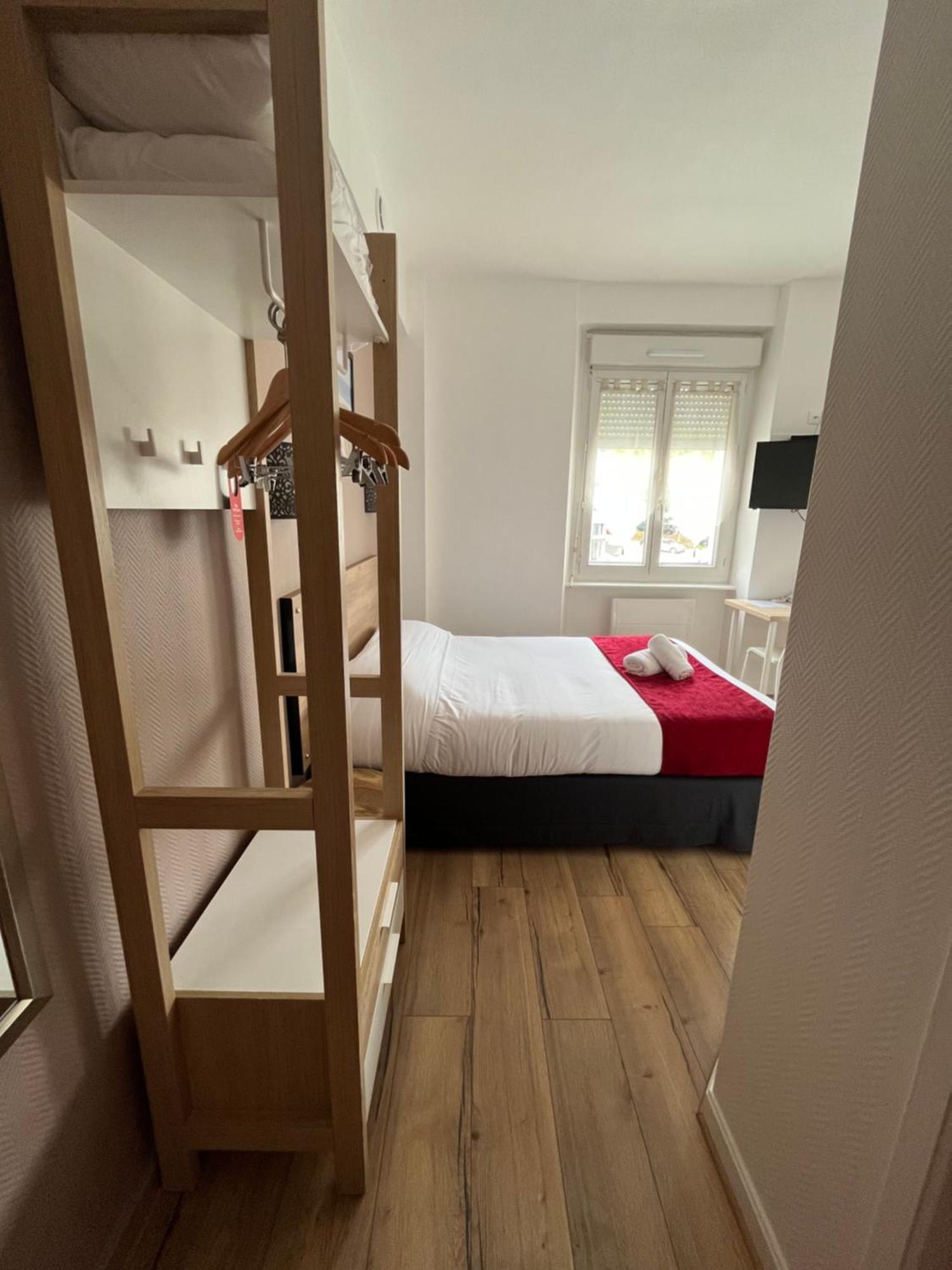 Hotel Agena 브레스트 외부 사진