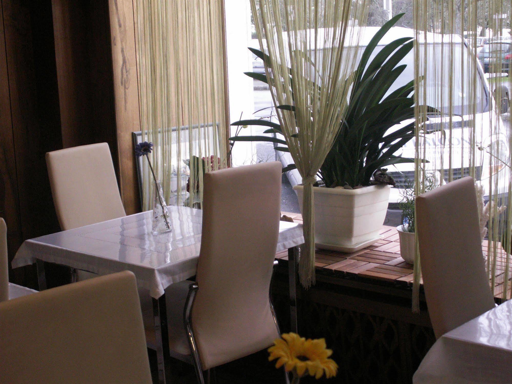 Hotel Agena 브레스트 외부 사진